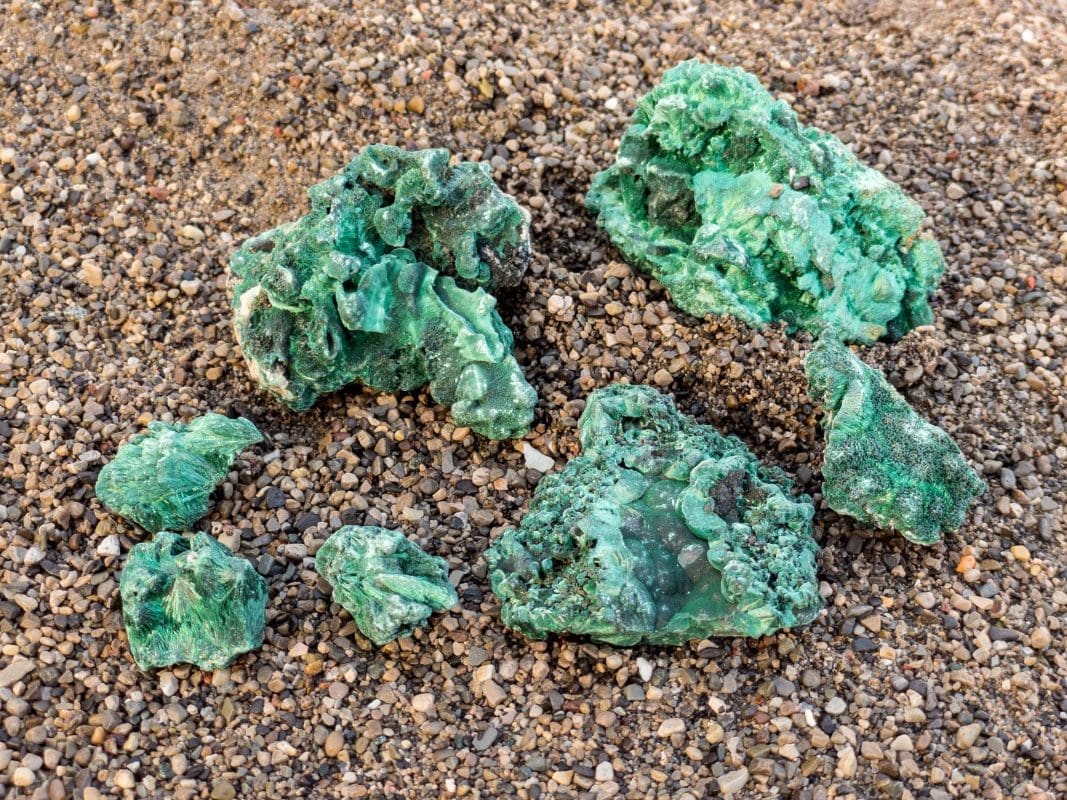 malachite crystal meaning