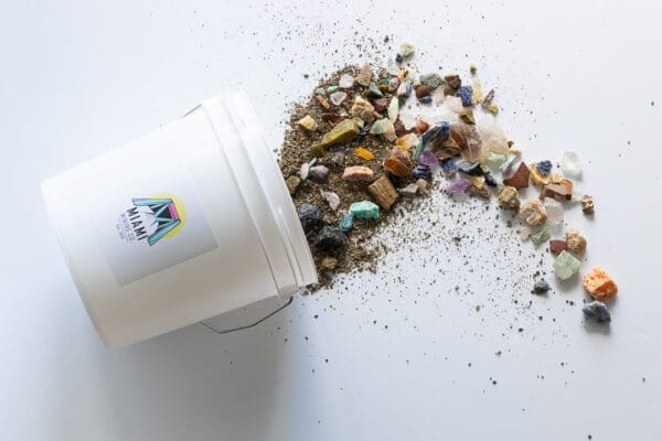 digging for crystals mining bucket