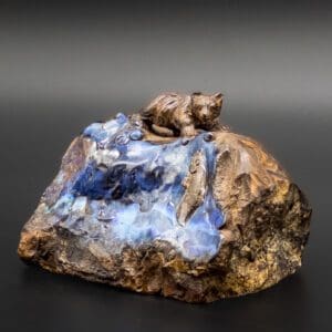chạm khắc đá opal màu xanh